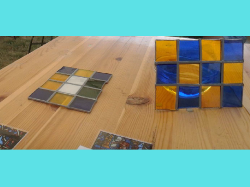 Ateliers archéologie 9-12 ans : créer son vitrail