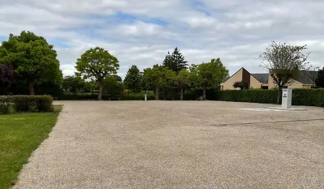 Aire de camping-car Park de Toury